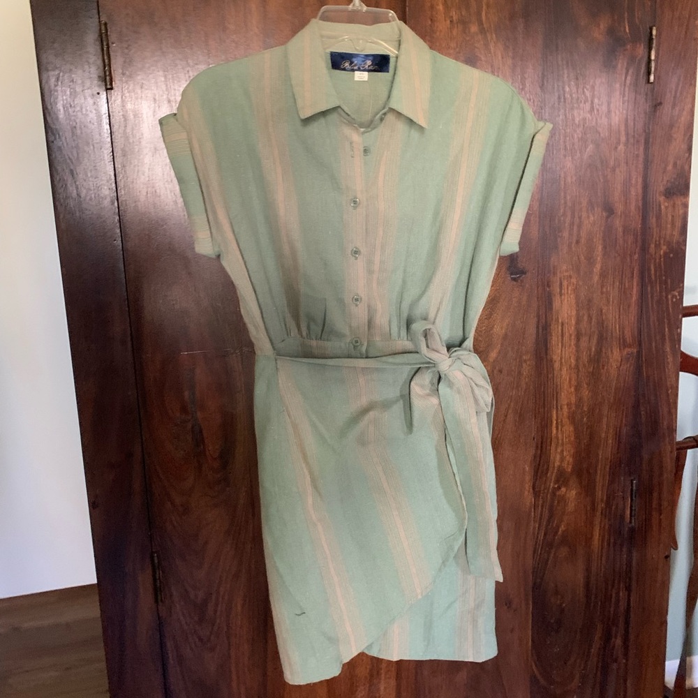 NWT button down wrap dress